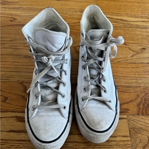 White leather converse - Women’s 10.5 - Picture 6 of 14
